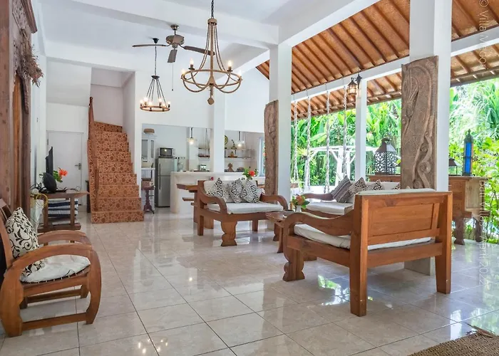 Medori Close To Bintang Supermarket Villa Seminyak